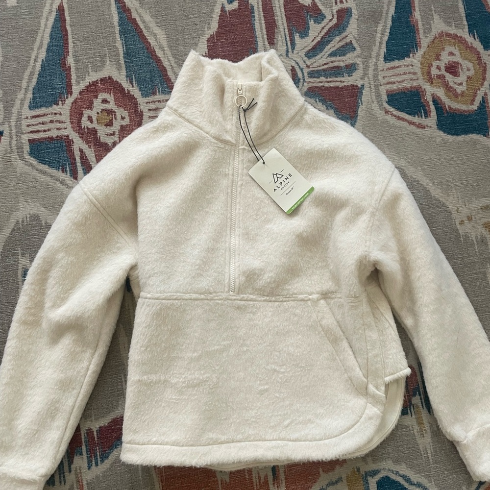 Alpine Design Sweater Women's M Beige Polyester Long Sleeve Knit Half Zip